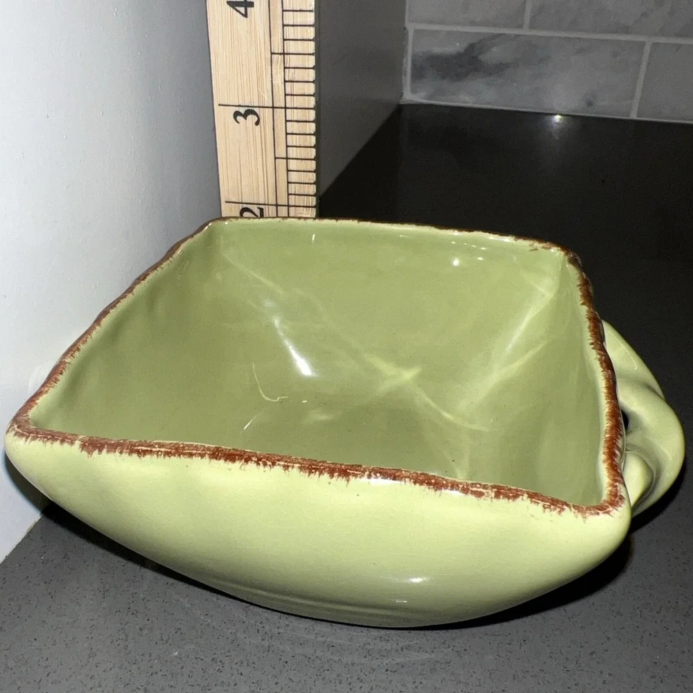 Park Designs Village Small Square Ruffled Baking Dish w/ Twisted Handles